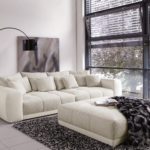 DELIFE Big-Sofa Valeska 310x135 mit Hocker Grau Cremeweiss, Big Sofas