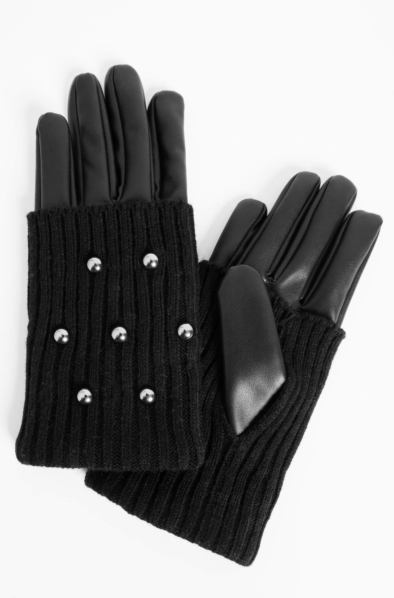 Handschuhe mit Perlen